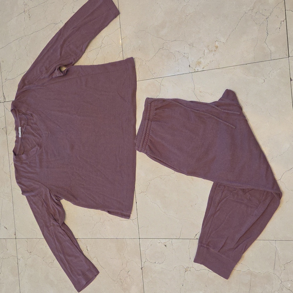 Oysho Relaxed V-Neck Lounge Top & Jogger Set in Dusty Mauve